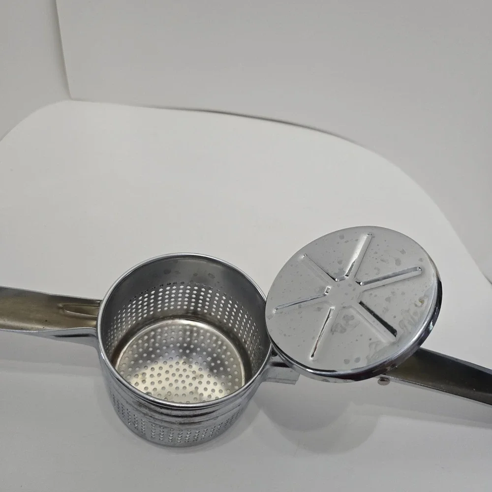 Stainless Steel Potato Ricer Heavy Duty Masher Press Kitchen Tool